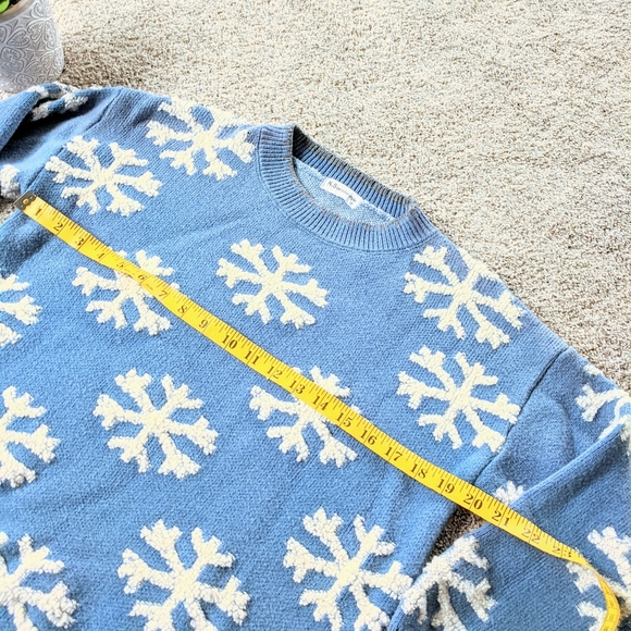 K.S be your style Snowflake warm Sweater - Picture 5 of 7